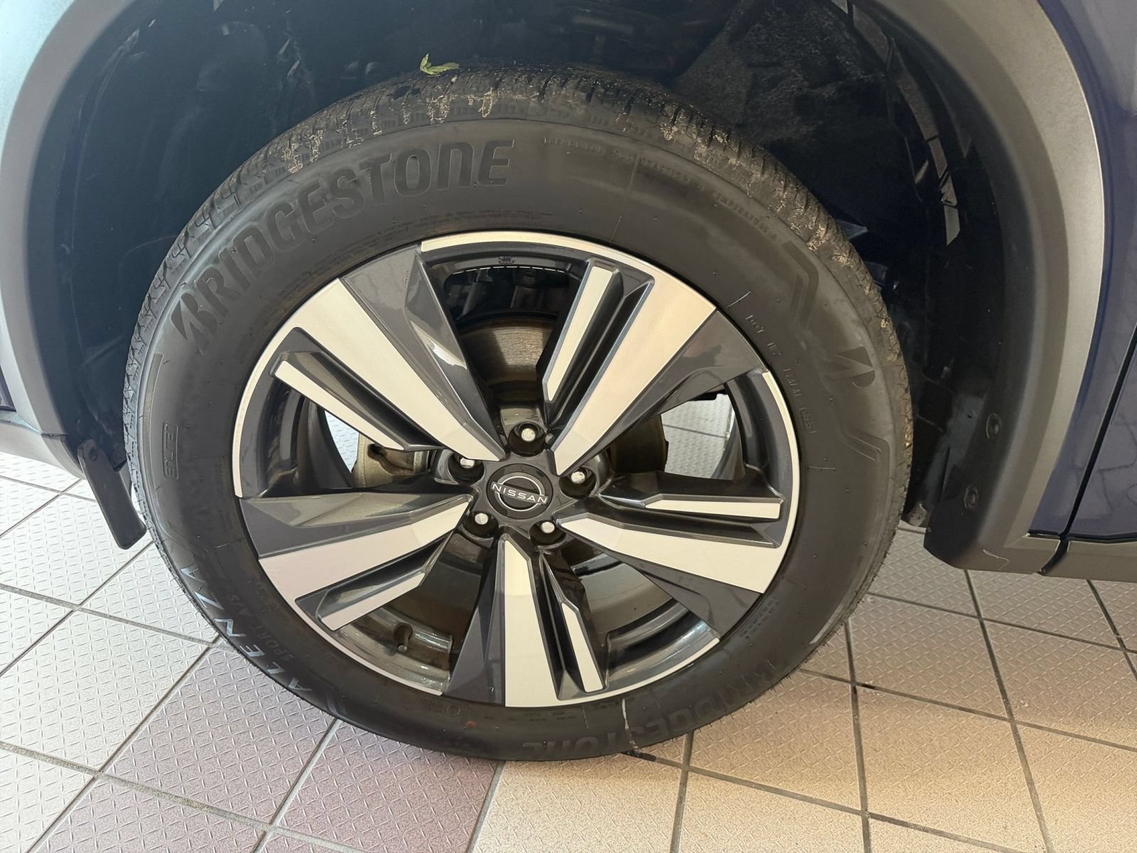 Used 2026 Nissan Rogue SL FWD image 25