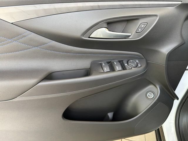 New 2026 Buick Envista Sport Touring w/ Convenience I Package FWD image 11