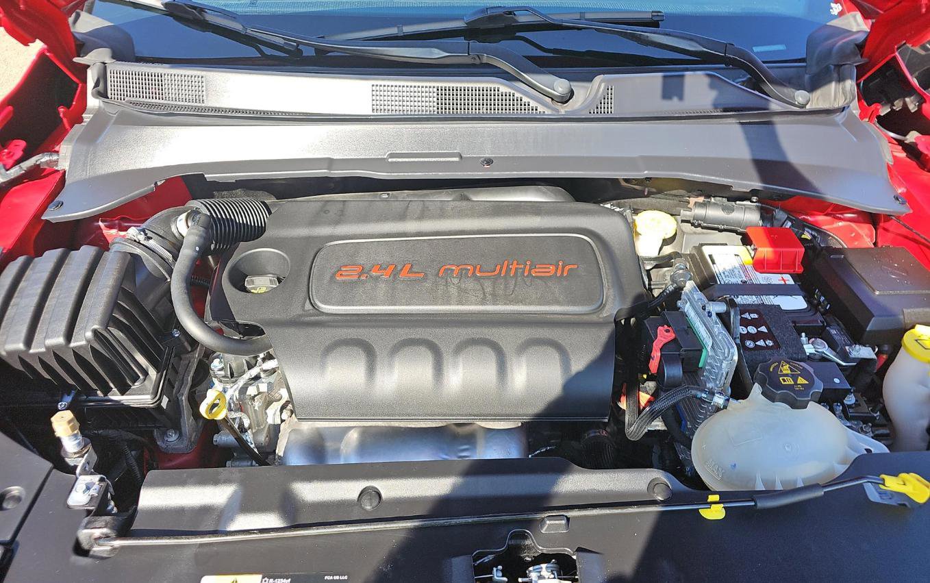 Used 2022 Jeep Compass Limited image 16