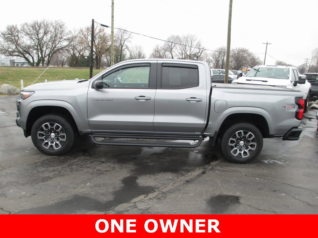 Used 2023 Chevrolet Colorado LT w/ LT Convenience Package III image 11