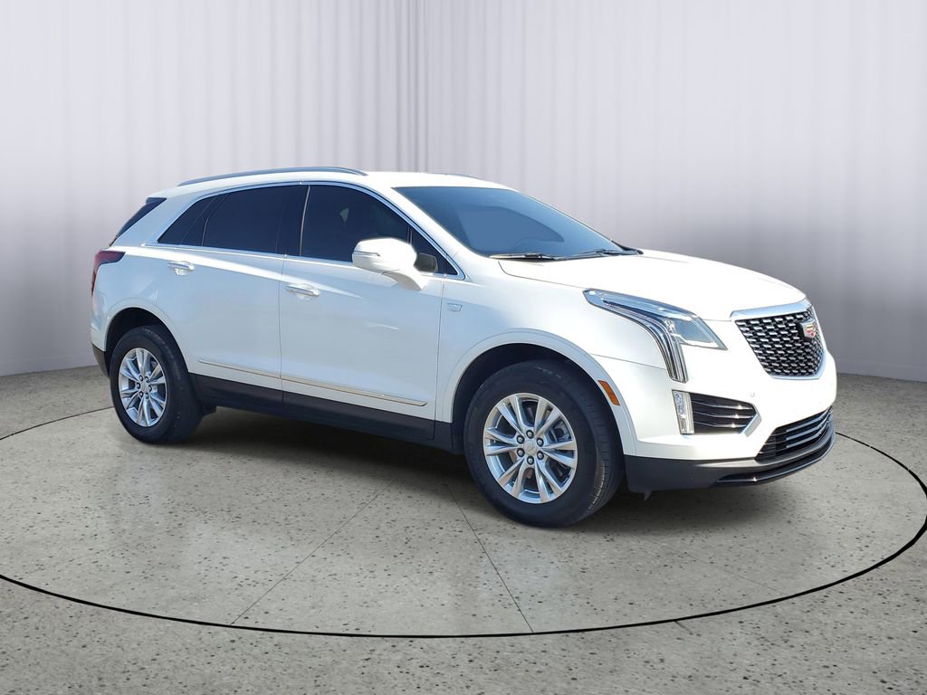 Certified 2025 Cadillac XT5 Luxury FWD image 2