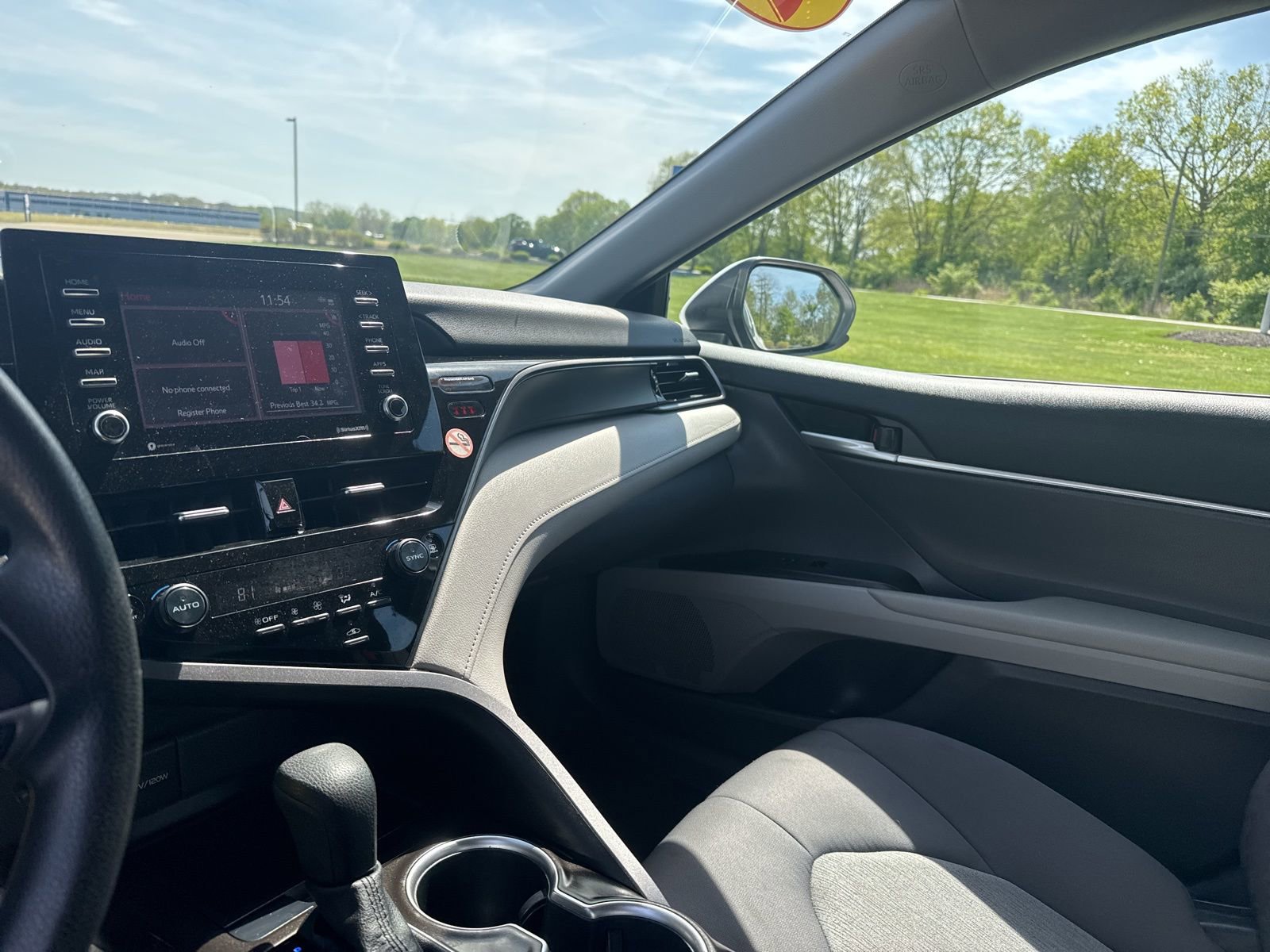 Used 2024 Toyota Camry LE FWD image 21