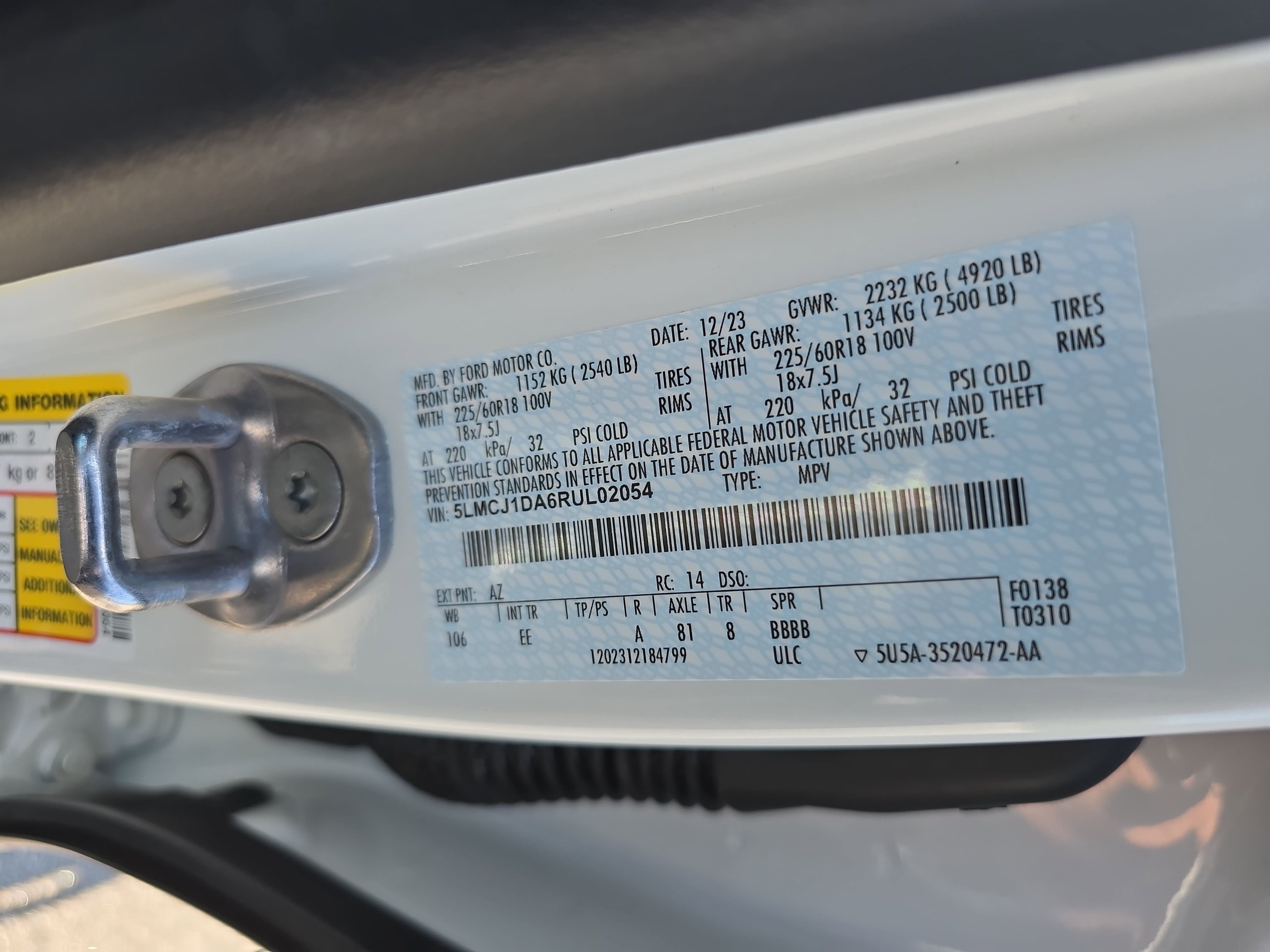 Certified 2024 Lincoln Corsair AWD image 34