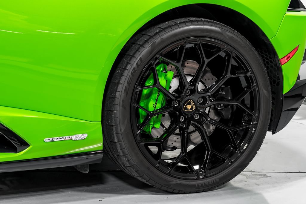 Used 2022 Lamborghini Huracan EVO RWD image 48