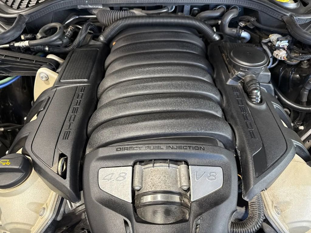 Used 2013 Porsche Panamera 4S image 9