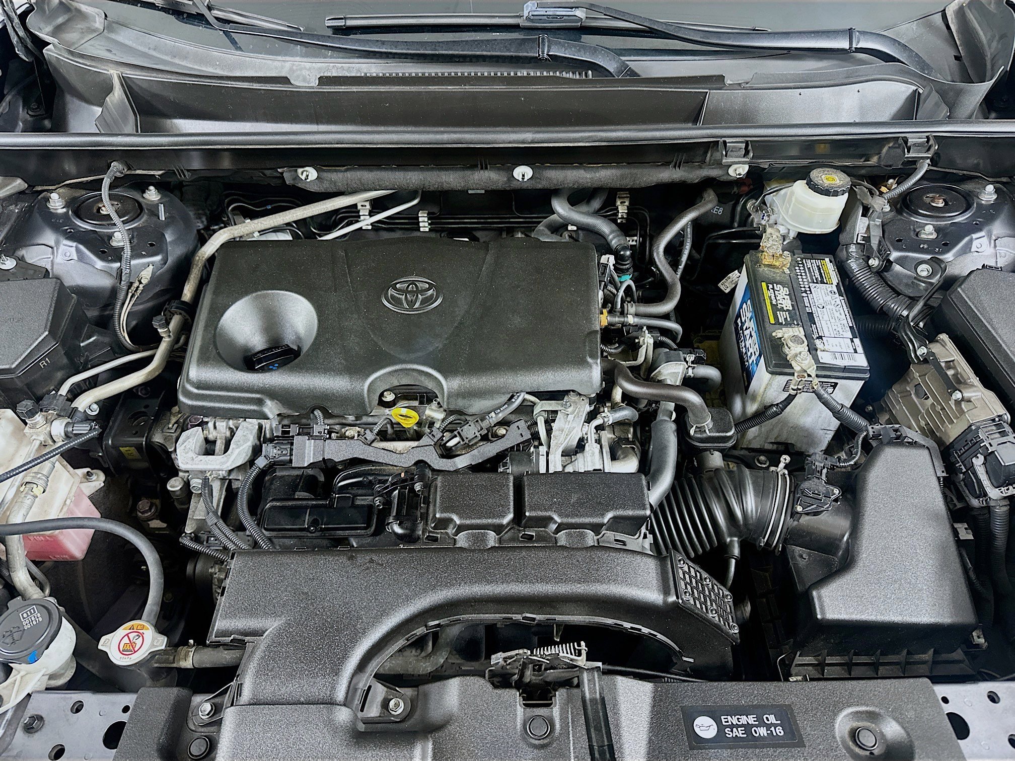 Used 2019 Toyota RAV4 Limited w/ Advanced Technology Package FWD image 34