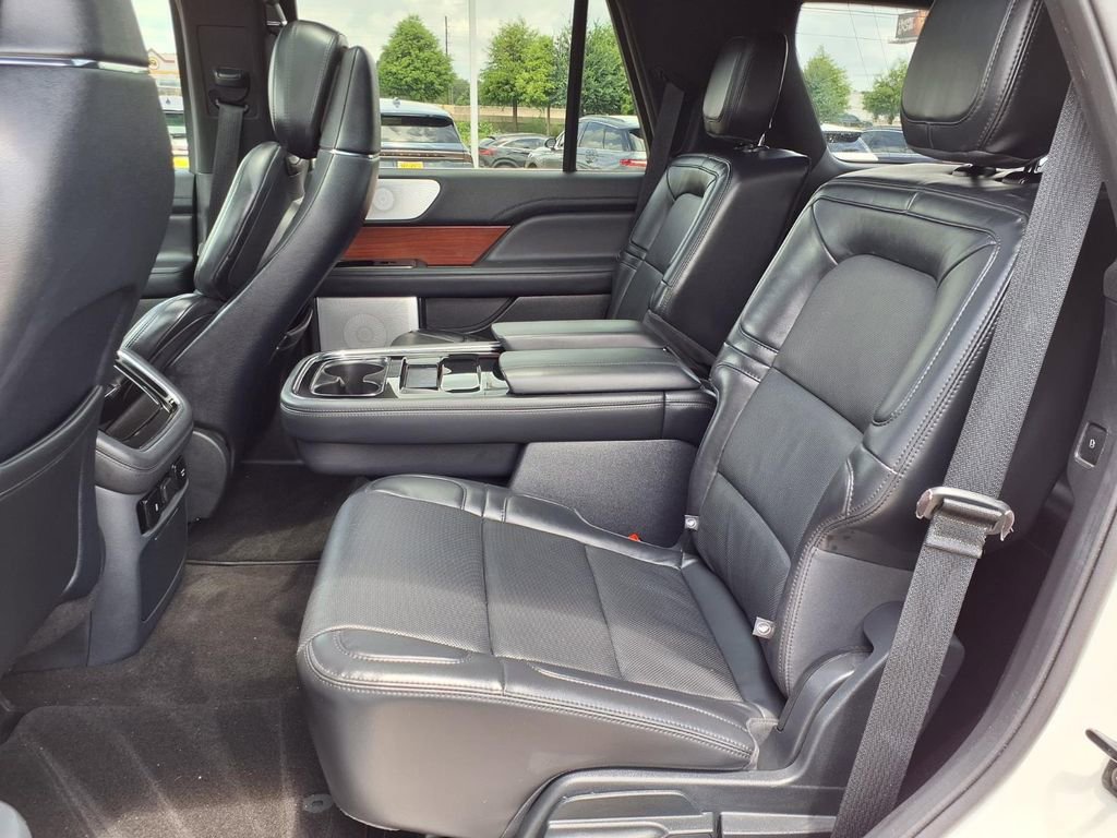 Used 2024 Lincoln Navigator Reserve AWD/4WD image 25