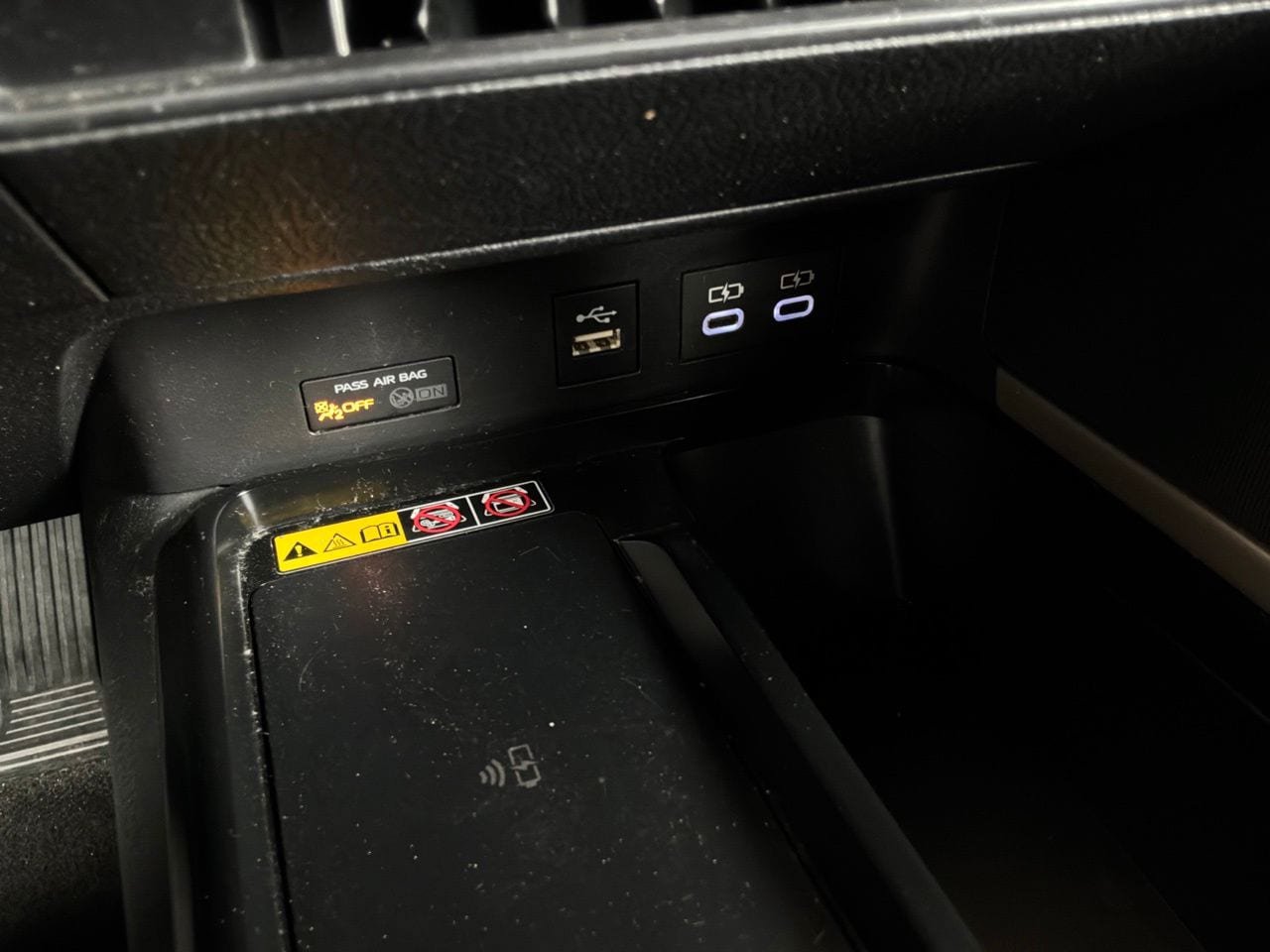 Used 2025 Toyota Camry LE FWD image 27