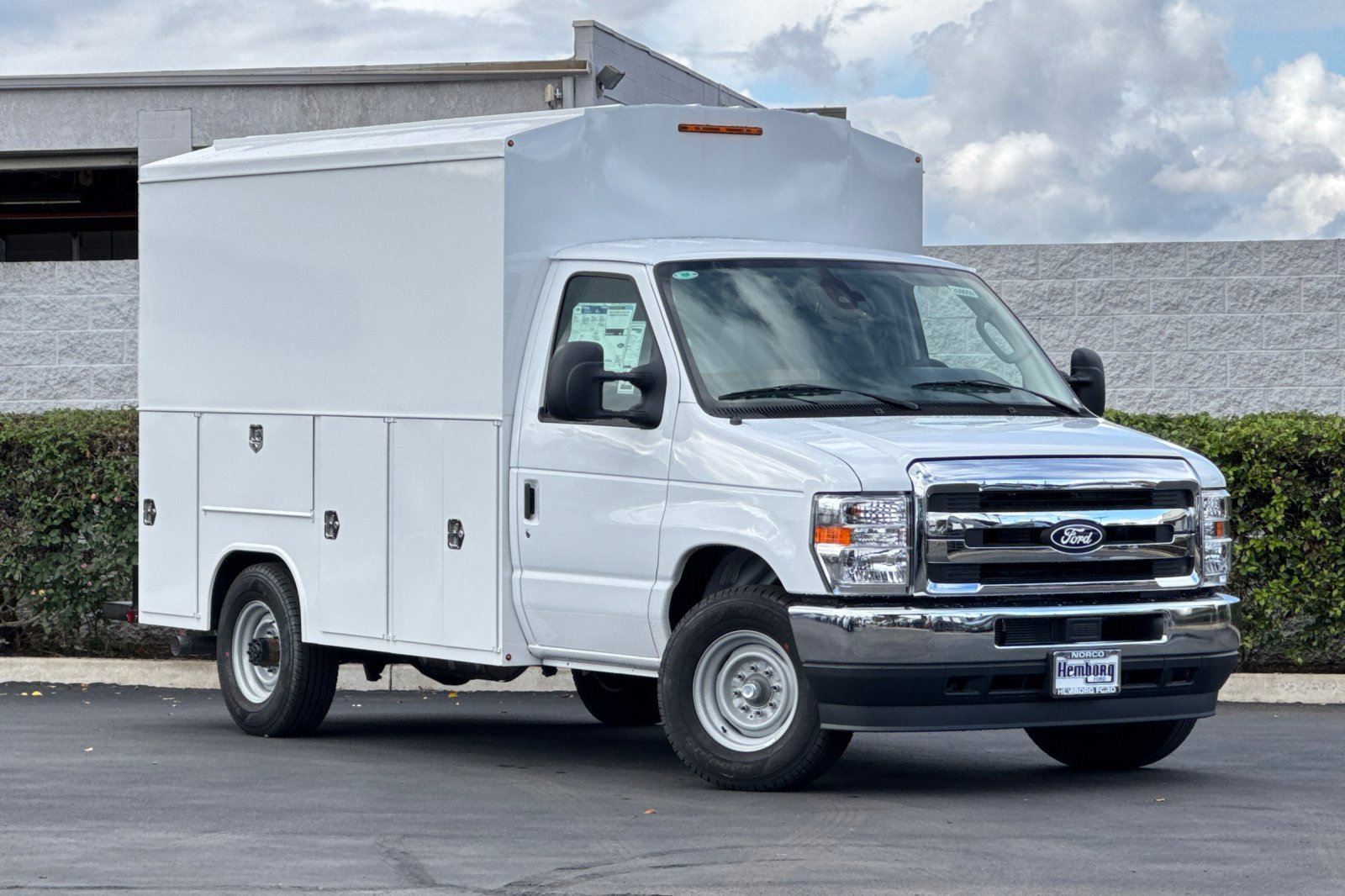 New 2026 Ford E-350 and Econoline 350 Super Duty w/ Power Equipment Group
