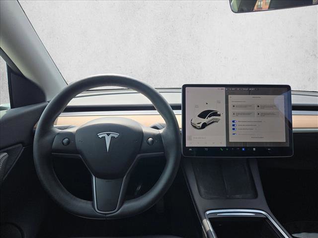 Used 2021 Tesla Model Y Long Range AWD/4WD image 16