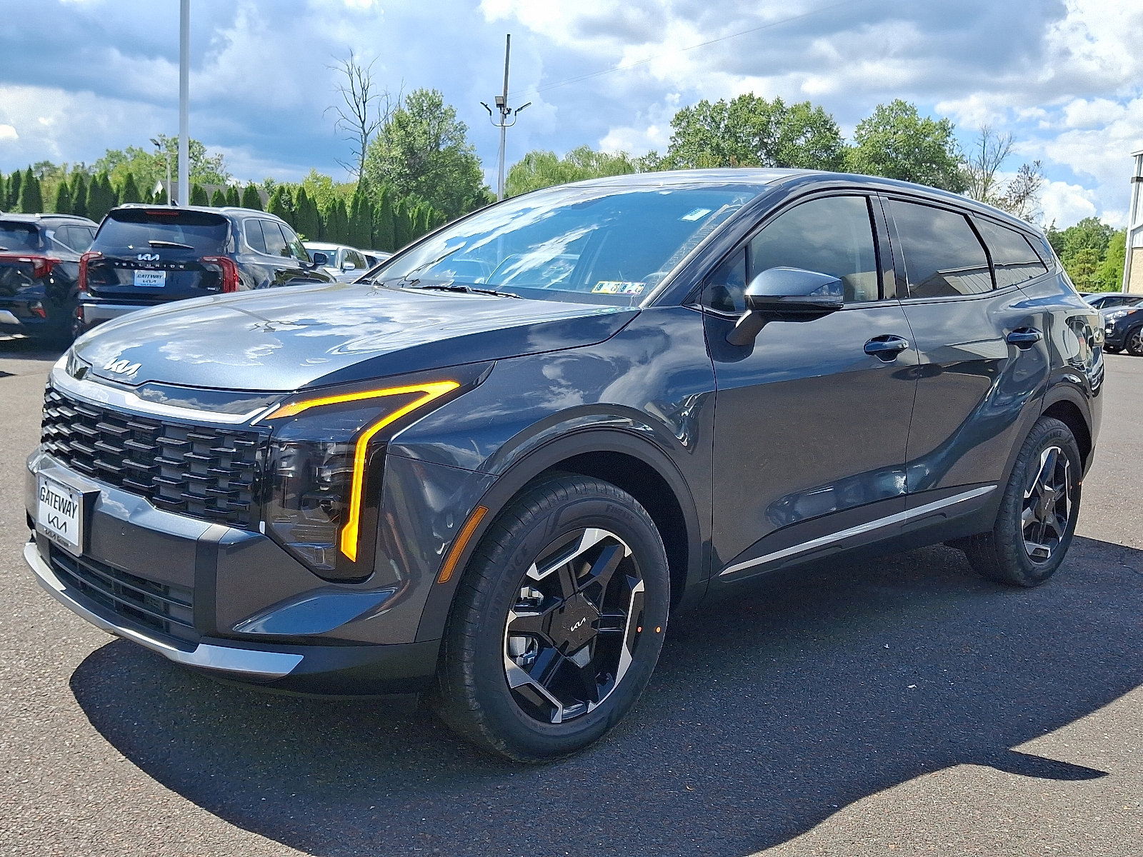 New 2026 Kia Sportage S image 2