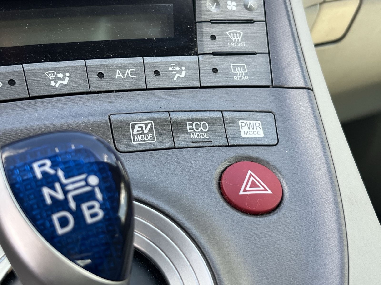 Used 2012 Toyota Prius Three w/ Solar Roof Pkg FWD image 29