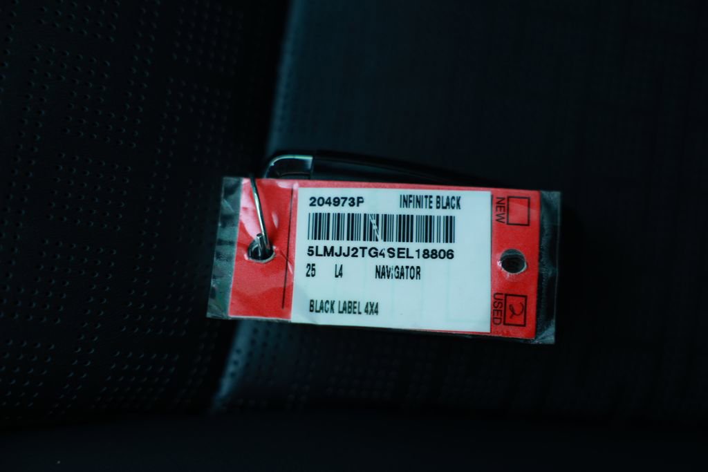 Used 2025 Lincoln Navigator Black Label image 45