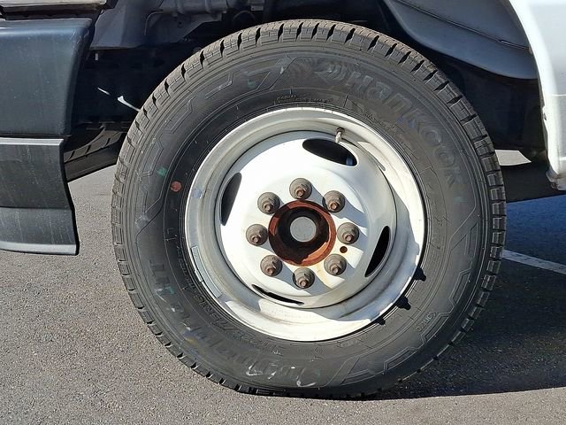 Used 2024 Ford E-450 and Econoline 450 Super Duty w/ Driver's Safety Package image 8