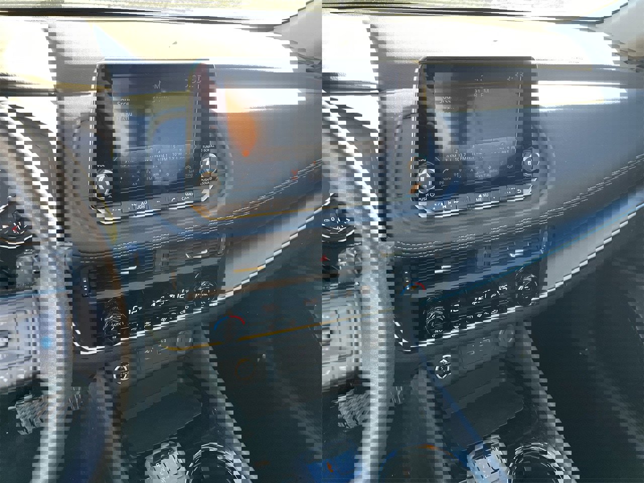 Certified 2023 Nissan Rogue SV image 9