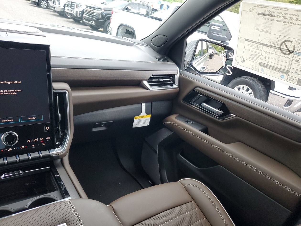 New 2026 GMC Yukon XL Denali Ultimate AWD/4WD image 15