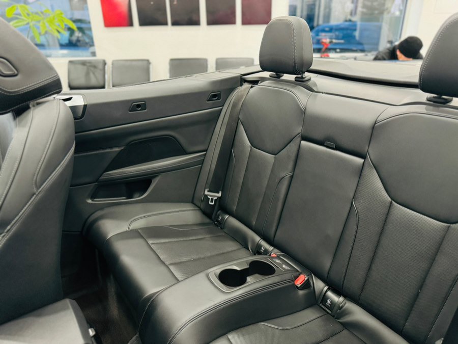 Used 2023 BMW 430i xDrive Convertible w/ M Sport Package image 18