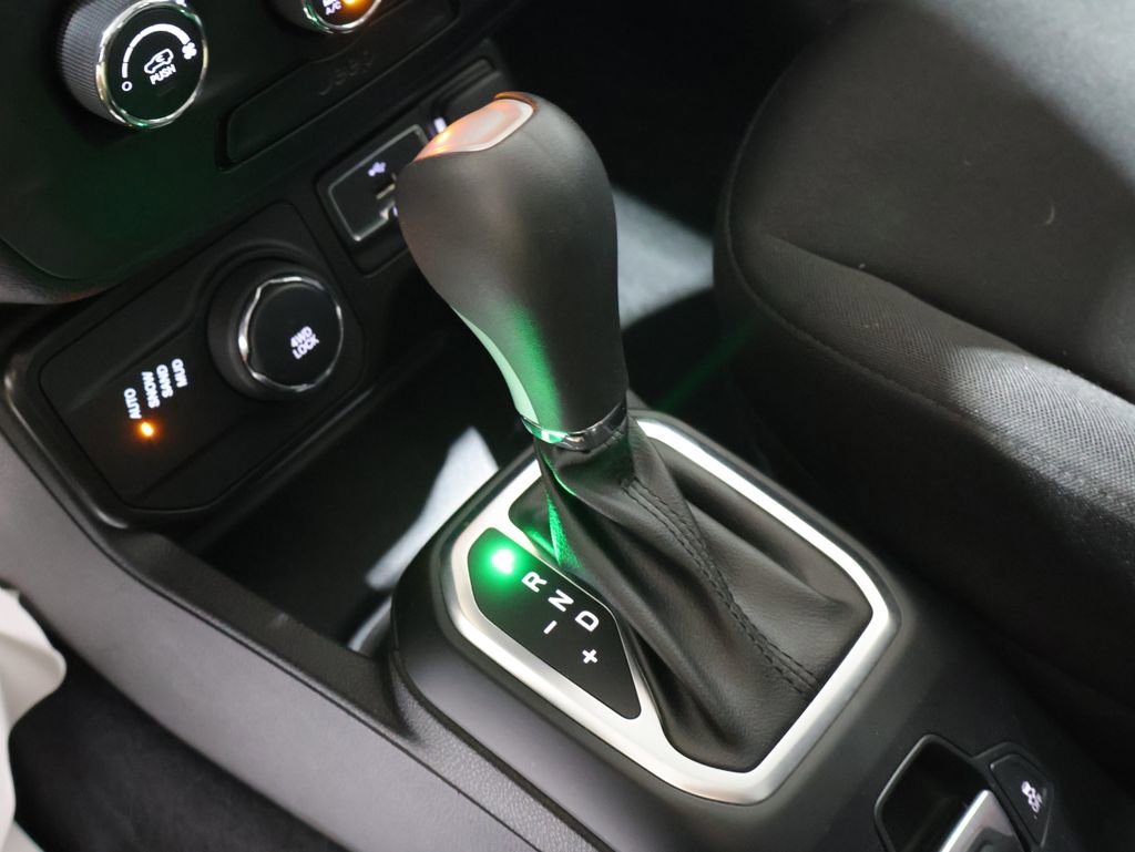 Used 2020 Jeep Renegade Sport image 28