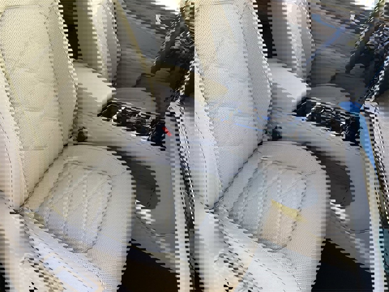 New 2026 Volkswagen Atlas SE image 7