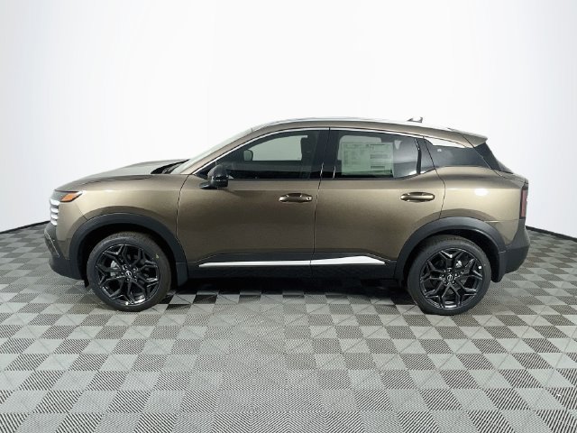 New 2026 Nissan Kicks SR FWD image 4