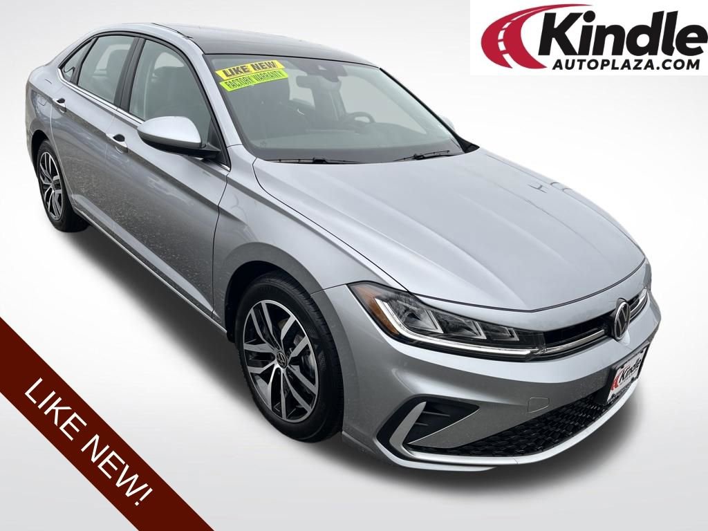 Used 2026 Volkswagen Jetta SE image 1