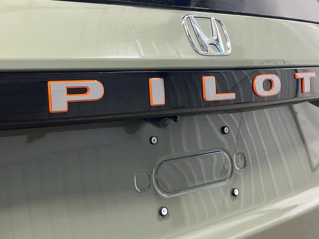 New 2026 Honda Pilot TrailSport image 9