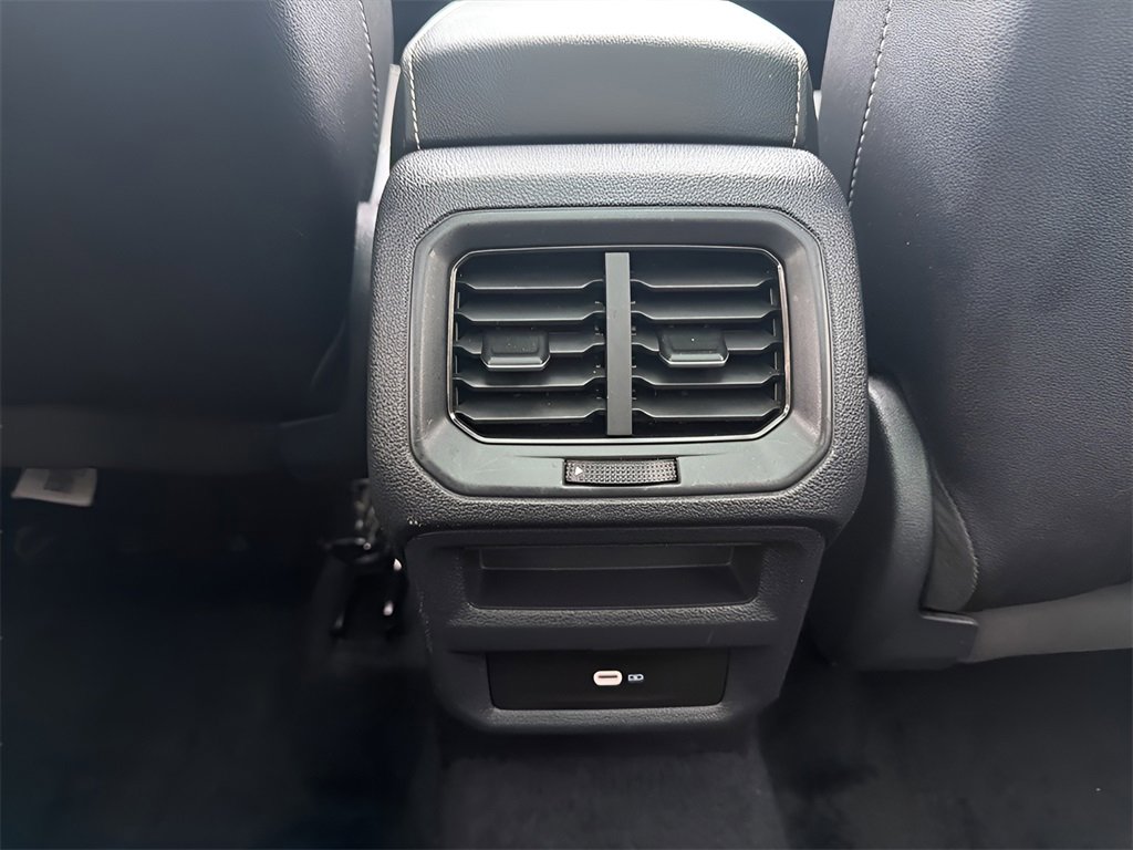 Used 2022 Volkswagen Taos SE image 23