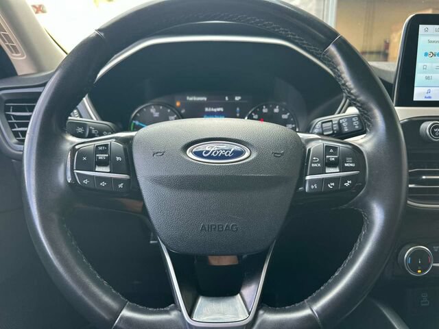Used 2022 Ford Escape SE w/ Convenience Package FWD image 27