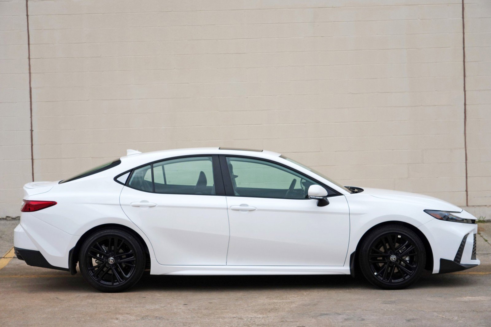 Used 2026 Toyota Camry SE w/ Multimedia Upgrade Package FWD image 52