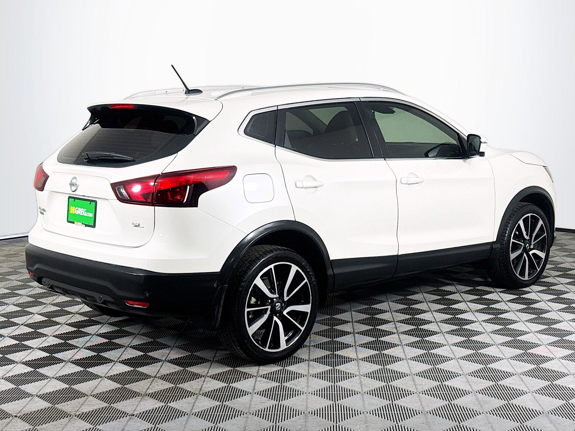 Used 2019 Nissan Rogue Sport SL w/ Premium Package image 10