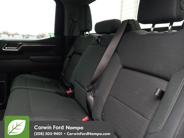 Used 2025 GMC Sierra 1500 Elevation image 25