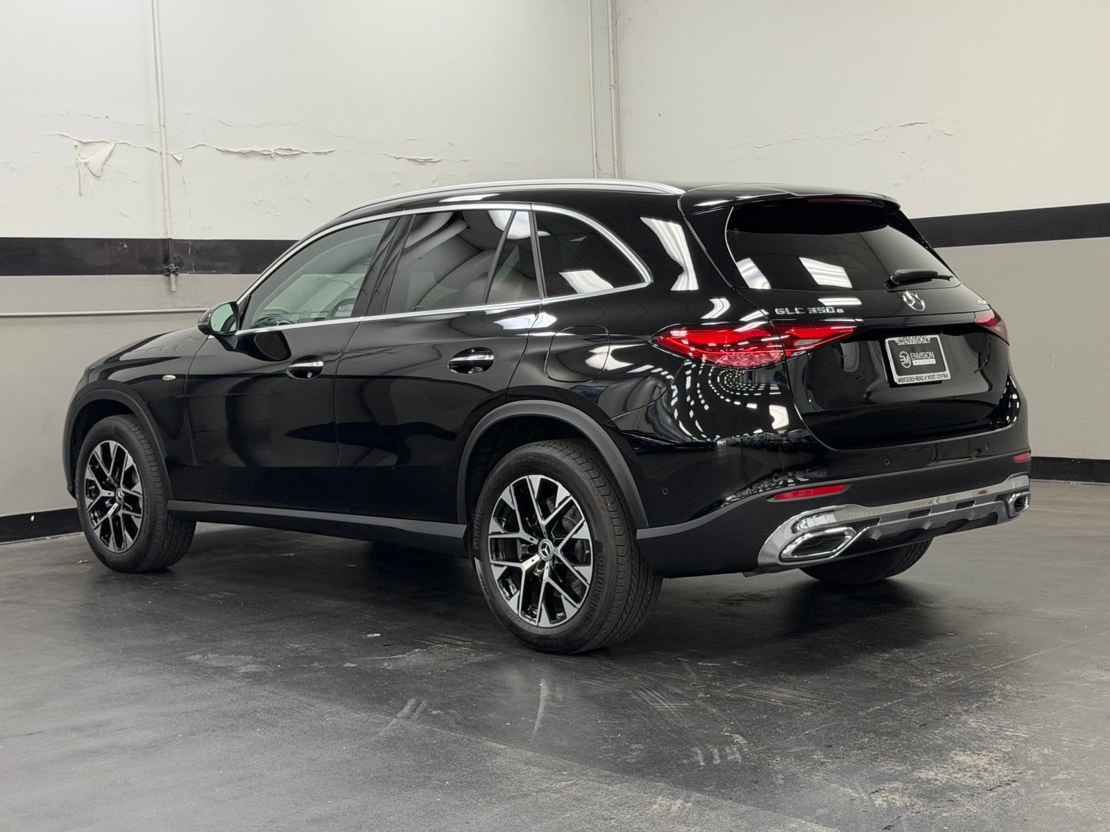 Used 2025 Mercedes-Benz GLC 350e 4MATIC image 9