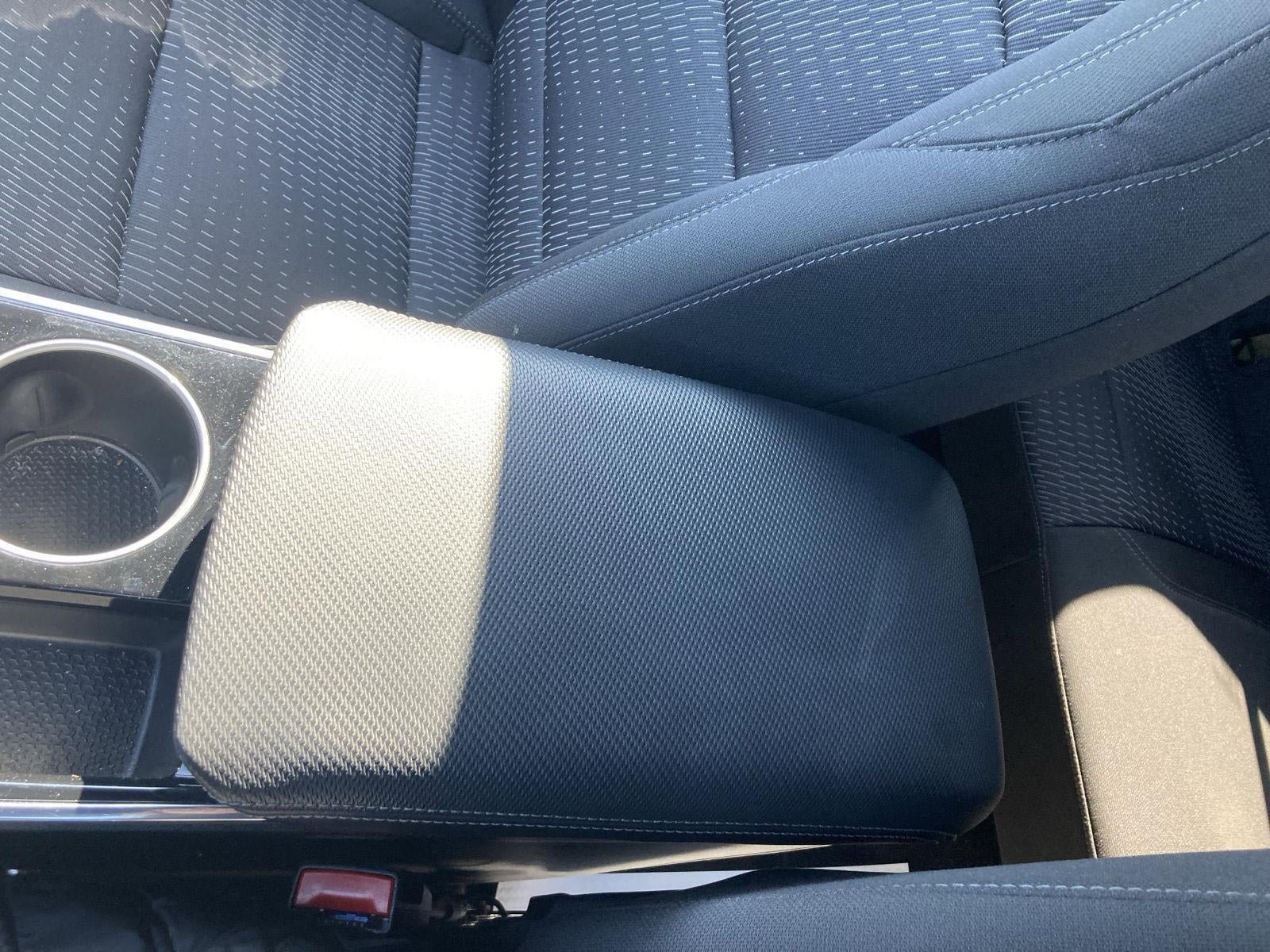 Used 2025 Chevrolet Equinox LT FWD image 12