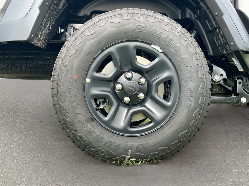 New 2026 Jeep Gladiator Sport AWD/4WD image 27