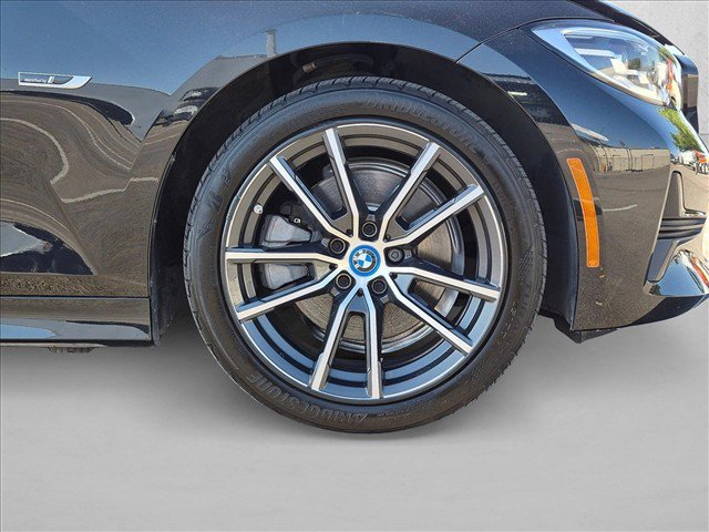 Used 2022 BMW 330e w/ Premium Package RWD image 25