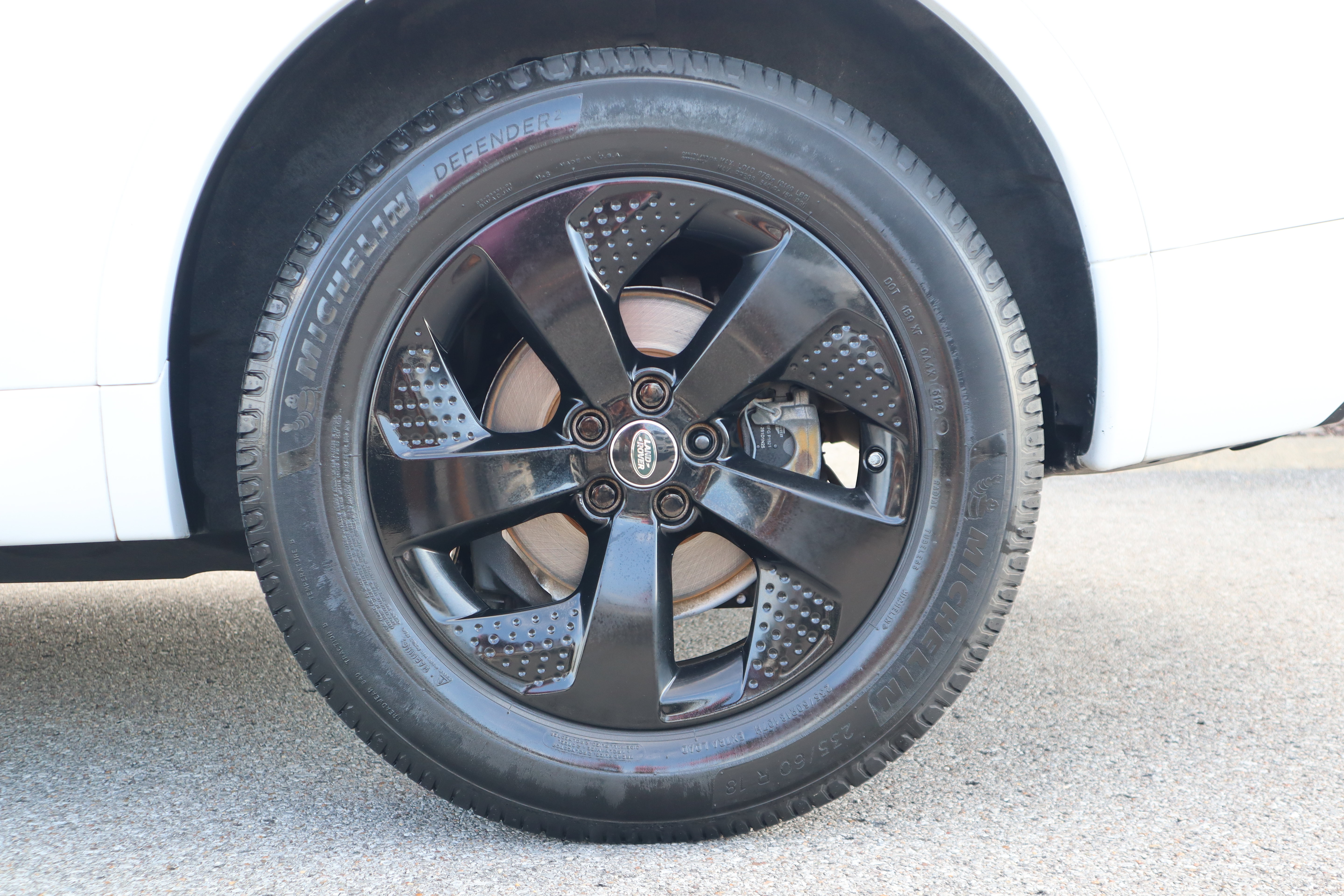 Used 2020 Land Rover Discovery Sport S R-Dynamic AWD/4WD image 11