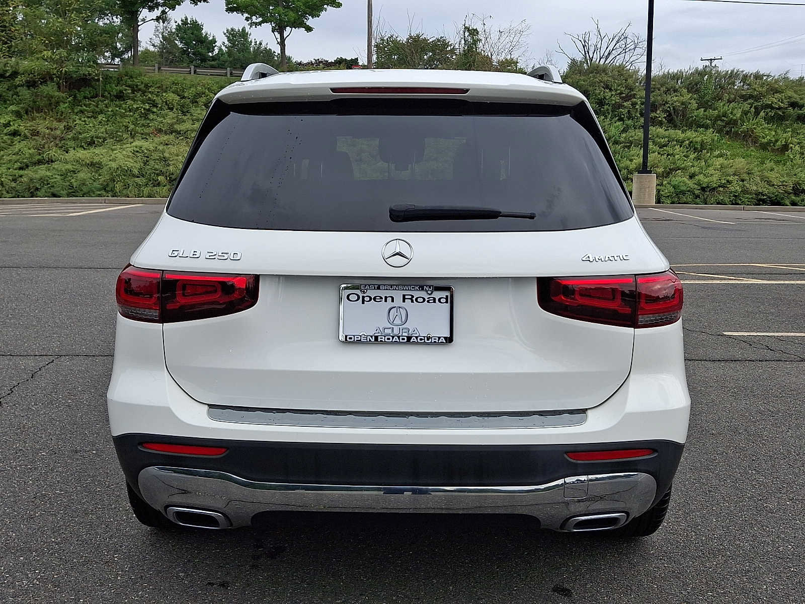 Used 2023 Mercedes-Benz GLB 250 4MATIC image 5