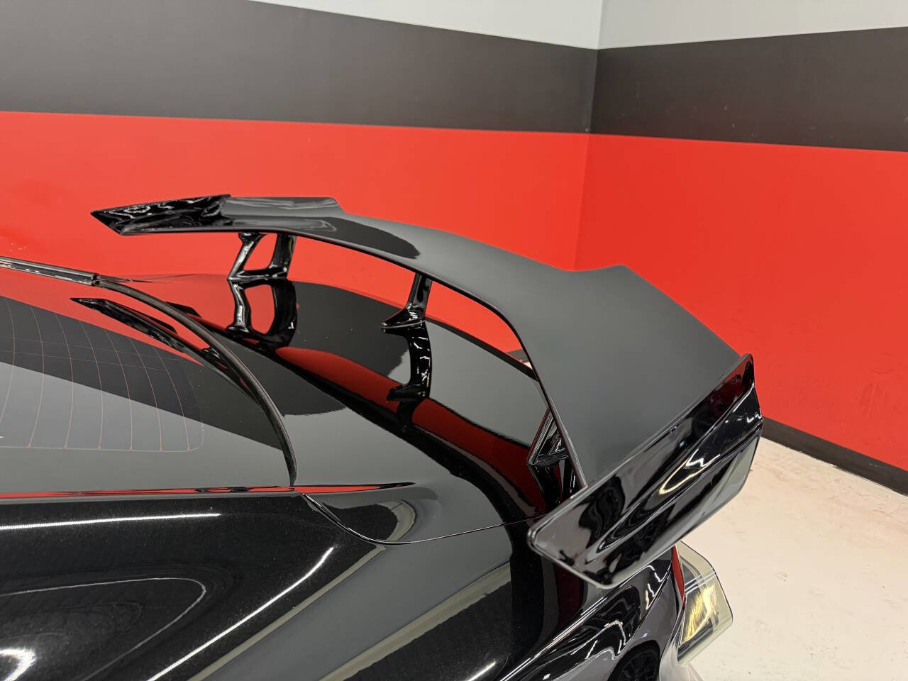 Used 2018 Chevrolet Camaro ZL1 RWD image 17