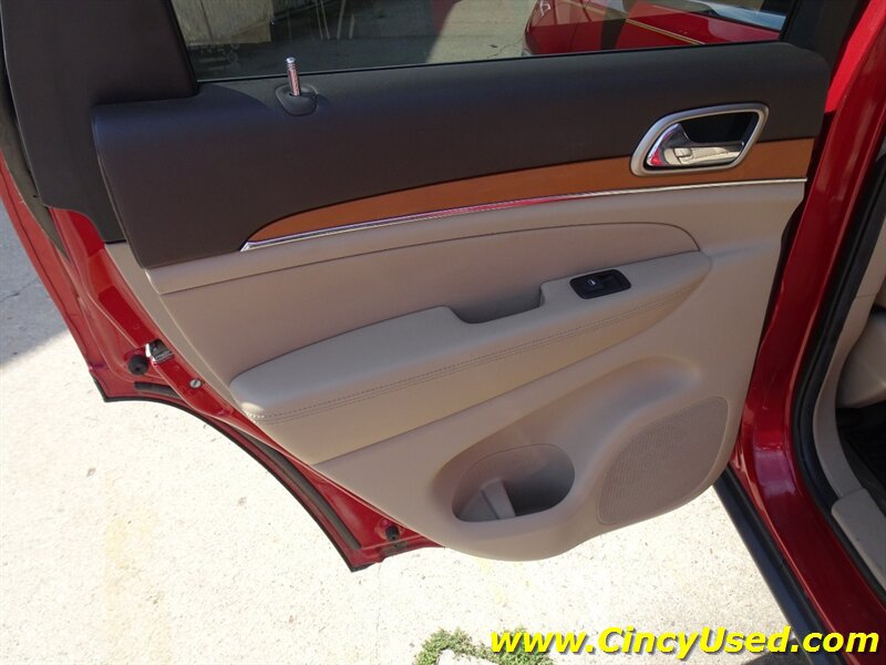 Used 2011 Jeep Grand Cherokee Overland AWD/4WD image 33