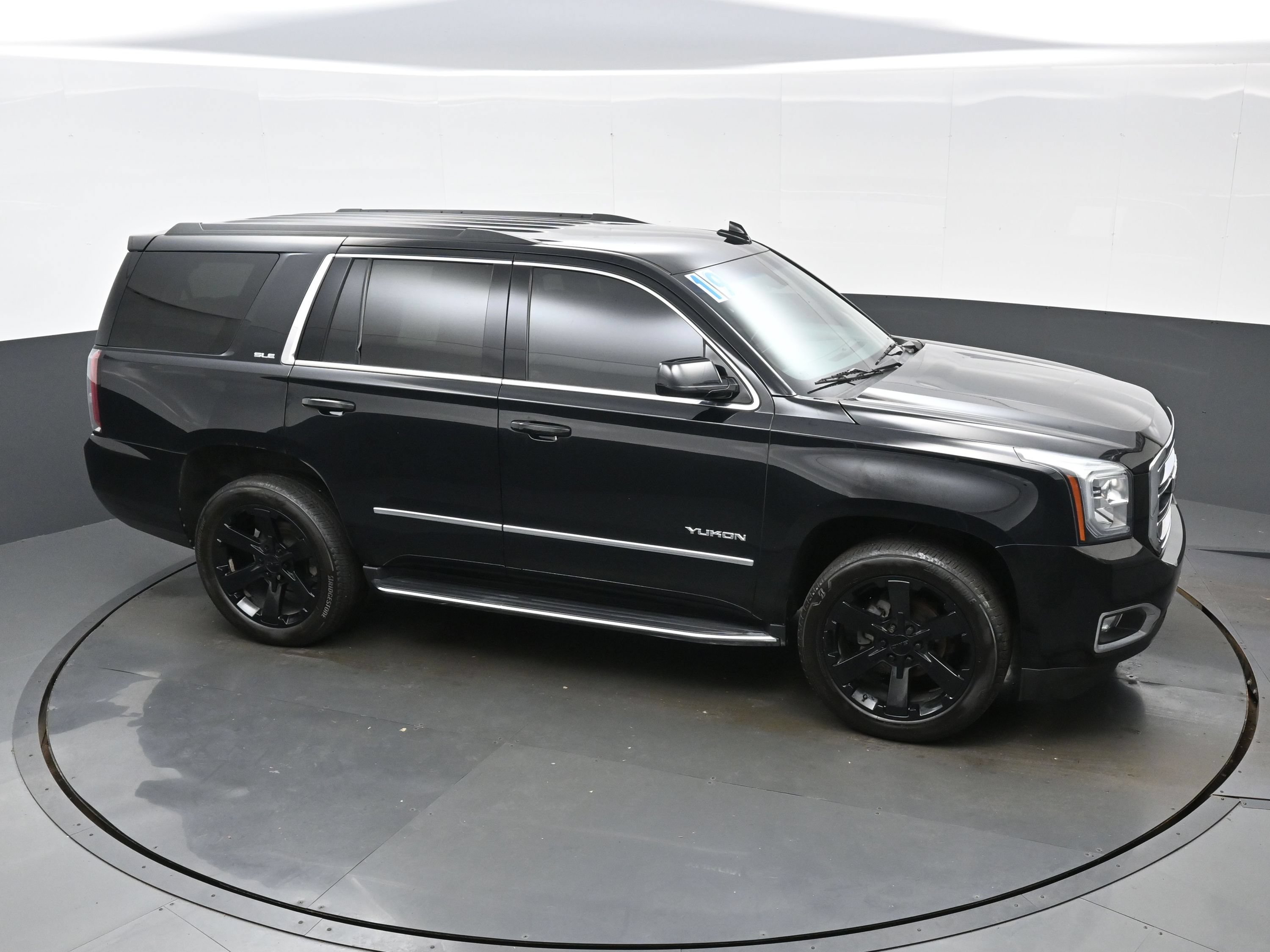 Used 2019 GMC Yukon SLE w/ HD Trailering Package AWD/4WD image 40