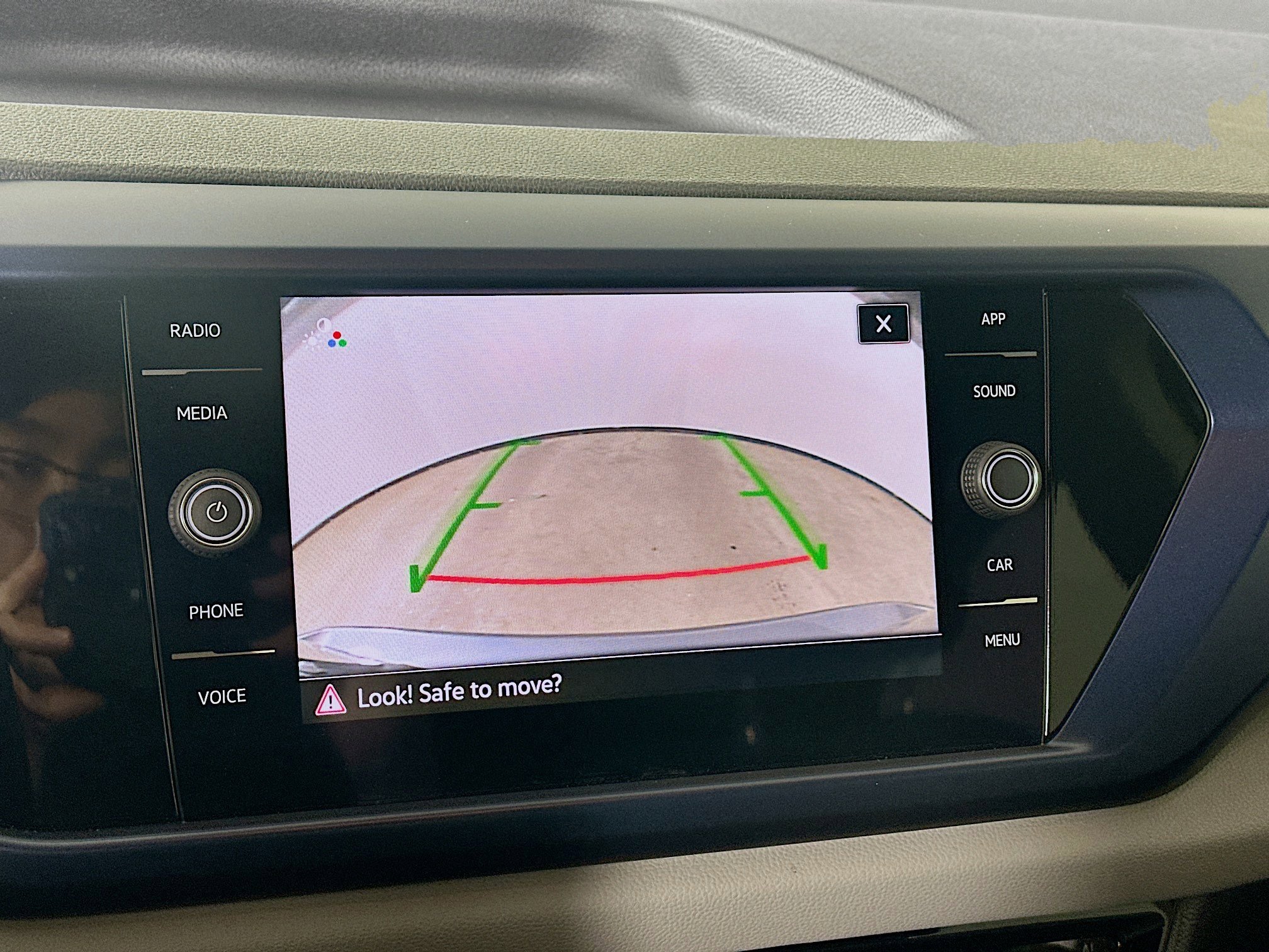 Used 2022 Volkswagen Taos SE w/ IQ.Drive SE Package image 18