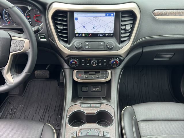 Used 2023 GMC Acadia Denali w/ Denali Ultimate Package AWD/4WD image 19