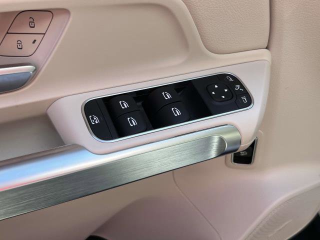 Certified 2024 Mercedes-Benz GLB 250 4MATIC image 18