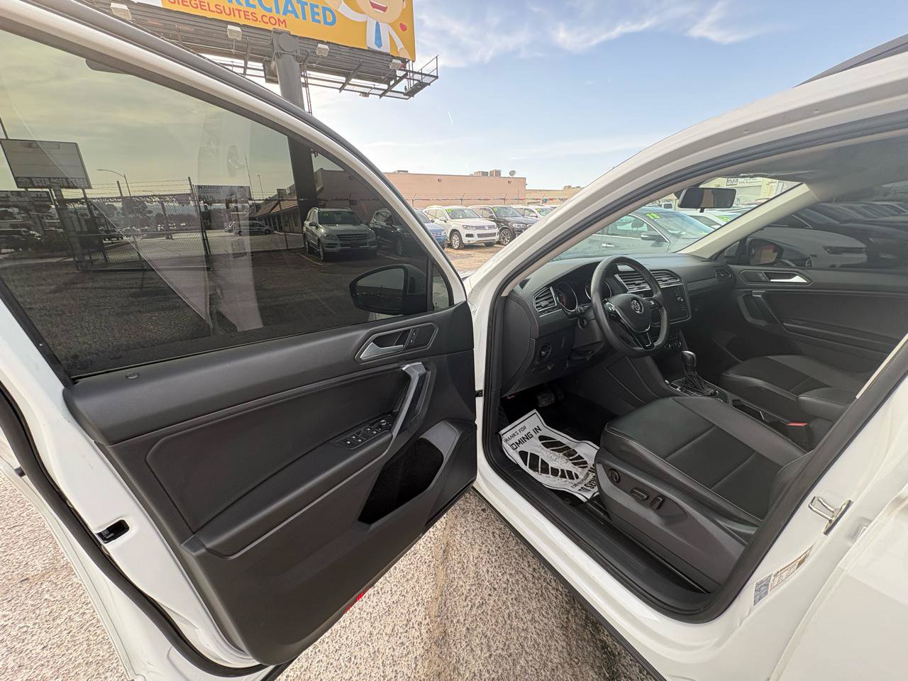 Used 2014 Volkswagen Touareg Sport AWD/4WD image 10