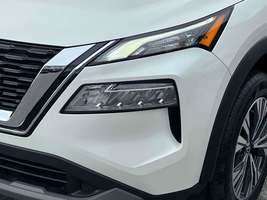 Used 2023 Nissan Rogue SV image 33
