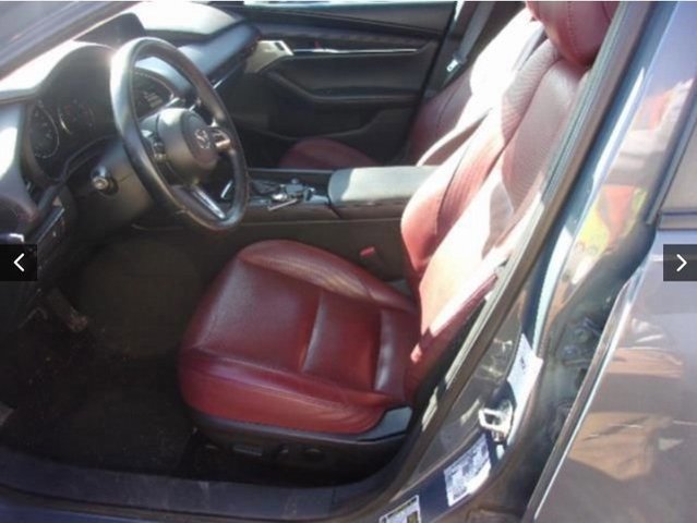 Used 2023 MAZDA MAZDA3 s image 7