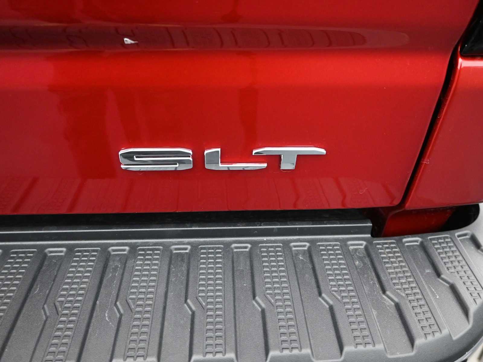 New 2026 GMC Sierra 1500 SLT w/ SLT Premium Plus Package image 29