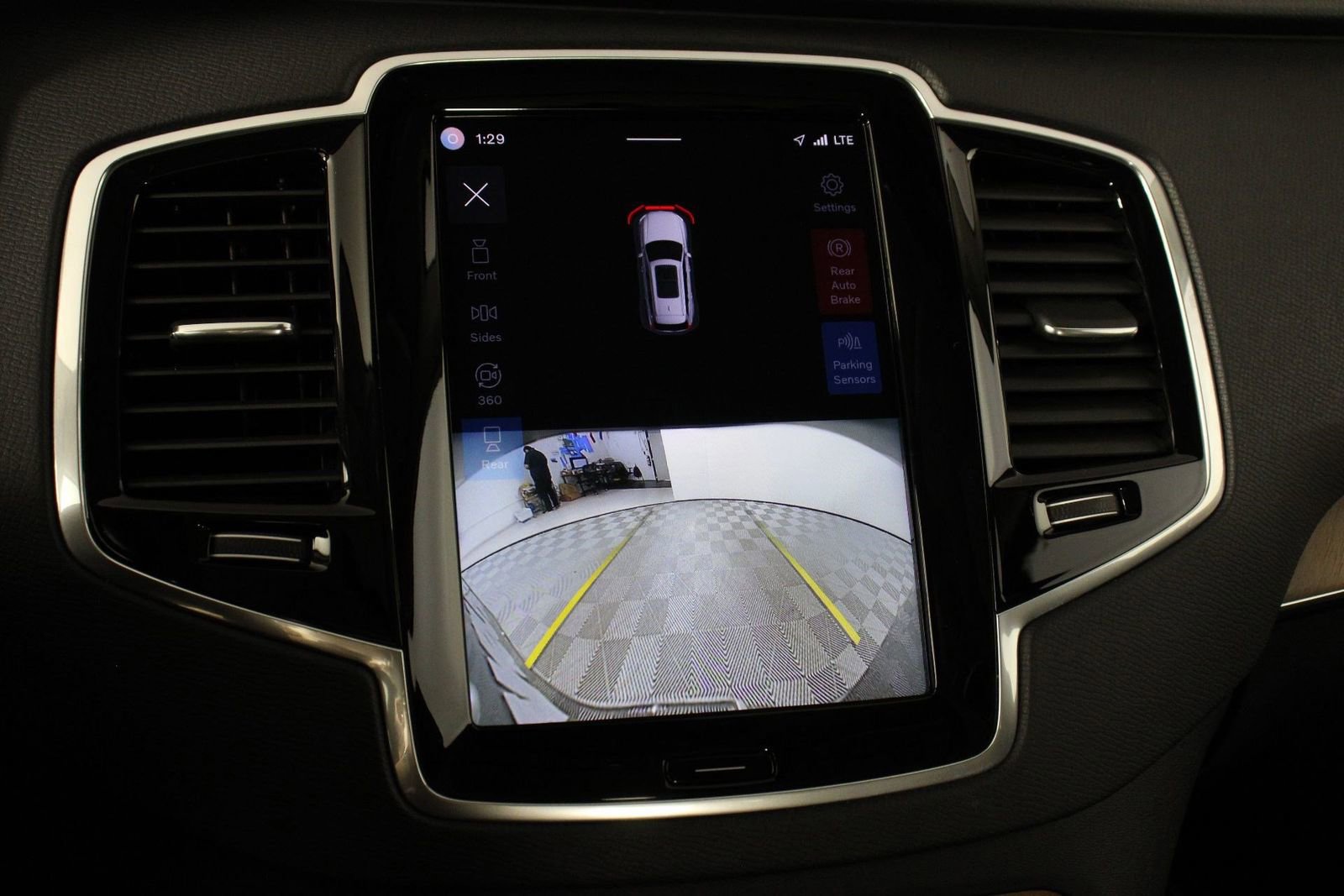 Used 2023 Volvo XC90 T8 Plus w/ Protection Package Premier AWD/4WD image 13