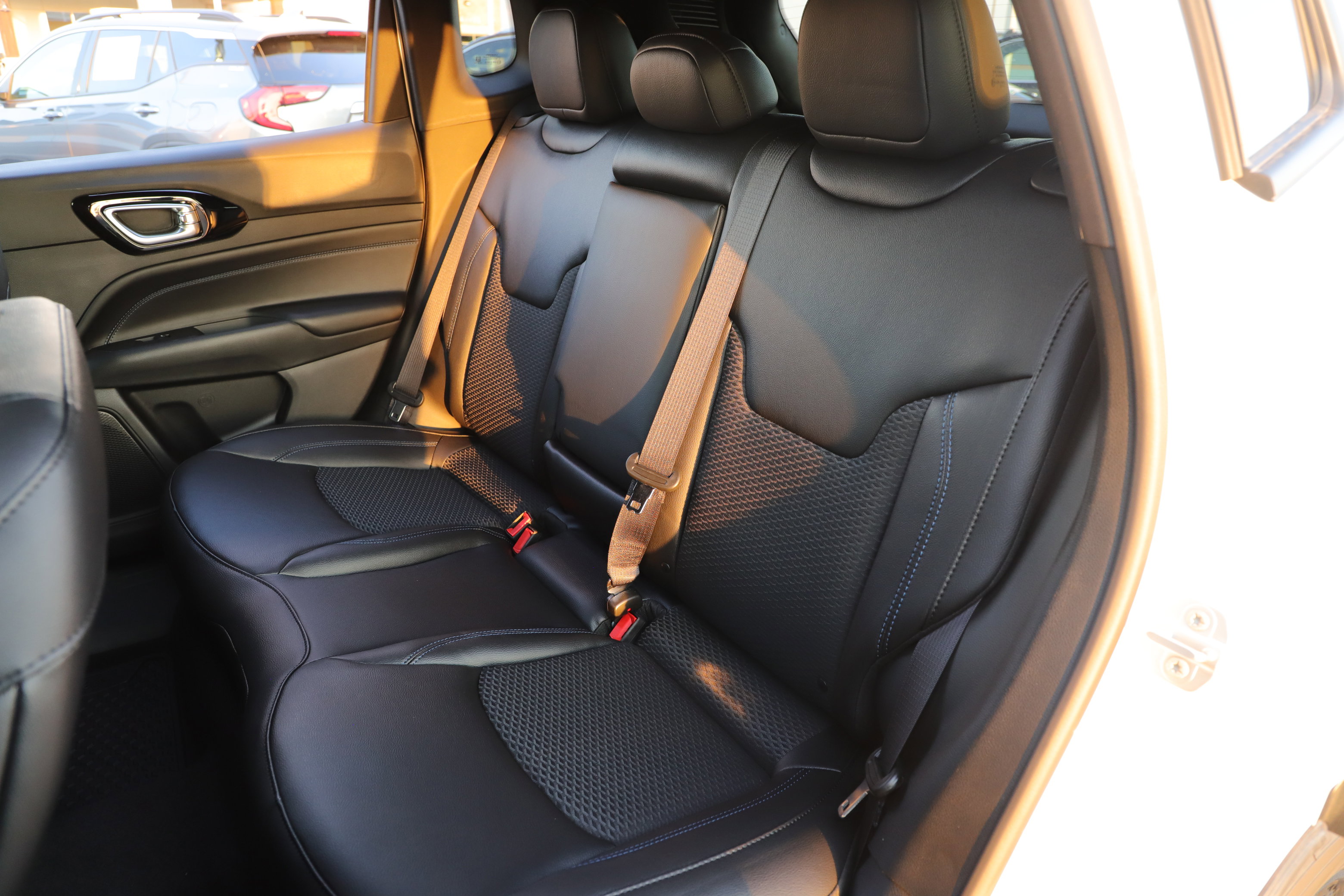 New 2026 Jeep Compass Latitude image 28