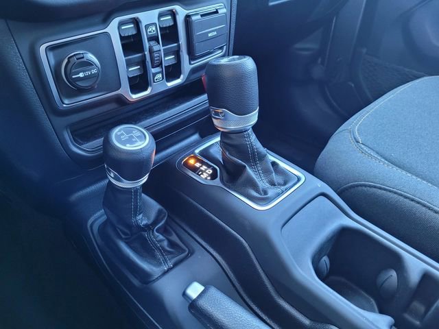 Certified 2025 Jeep Wrangler Unlimited Sahara w/ Safety Group image 12